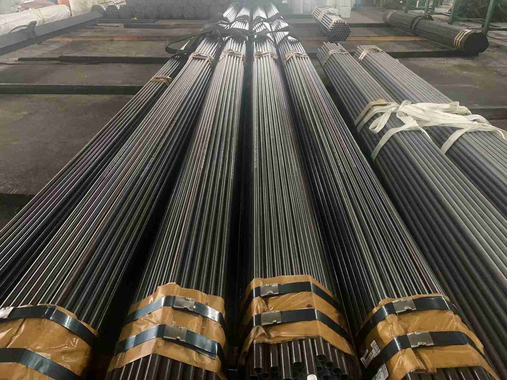 ASTM A179/A192/A334 GR6 Seamless Steel Pipe/Tube for Heat exchanger